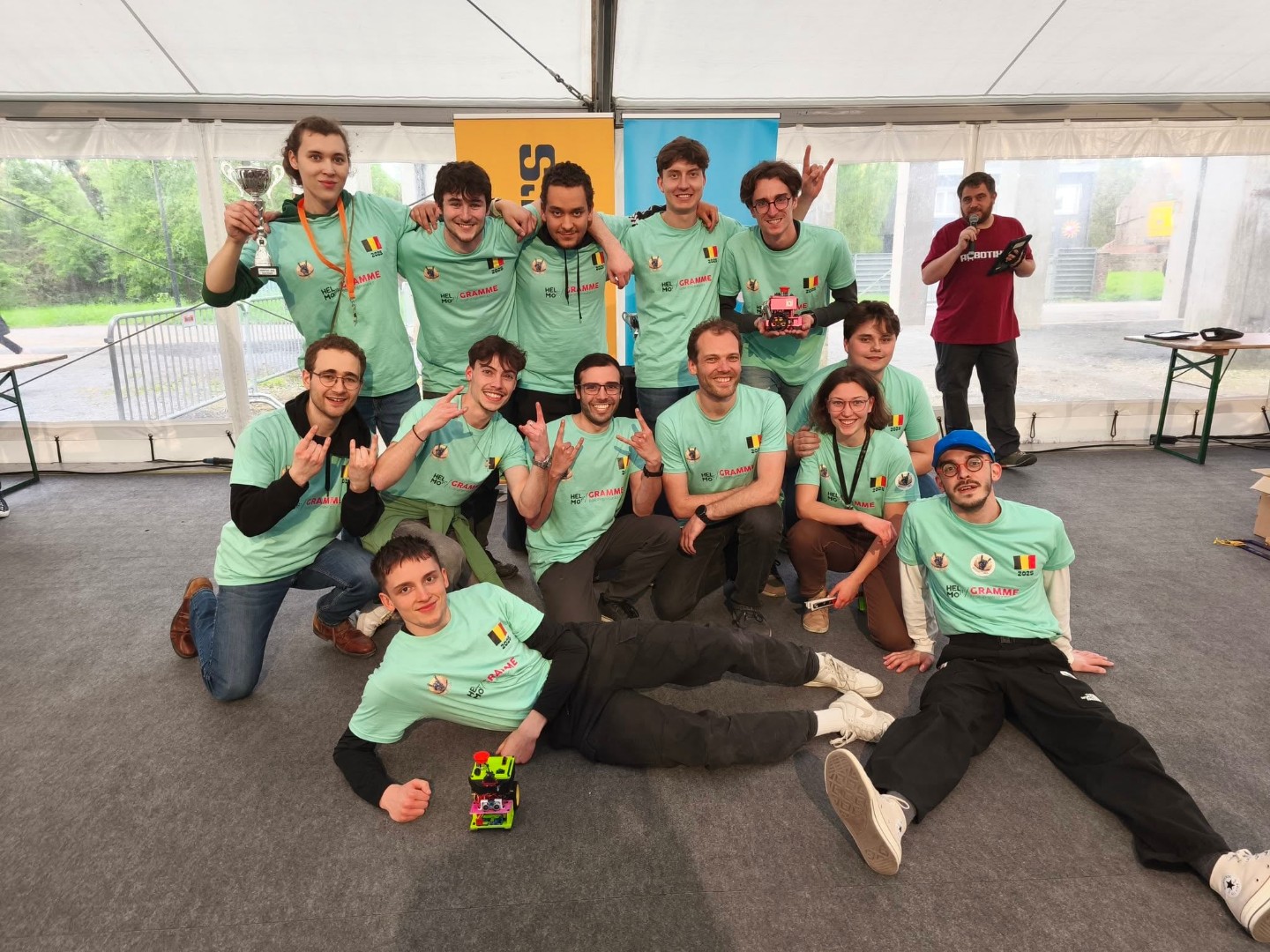 f4ad59c9-6e38-445b-a425-7570334b98f5